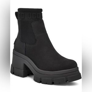 UGG Brooklyn Chelsea boots